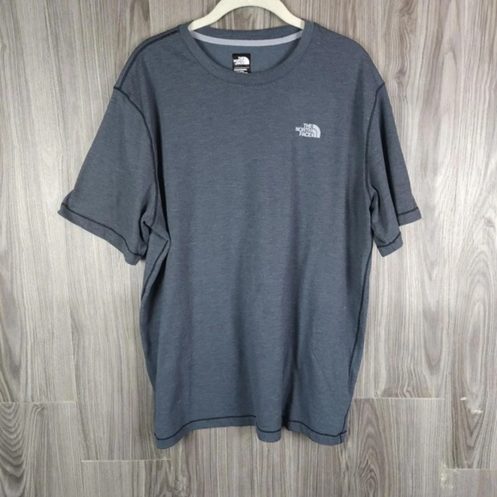 The‎ North Face Flash Dry Graphic Logo Men's Grey Tshirt